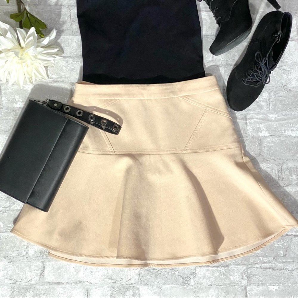 SOLD | 🔥SALE🔥 Club Monaco Cream Circle Skater Lined Skirt - Picture 9 of 15